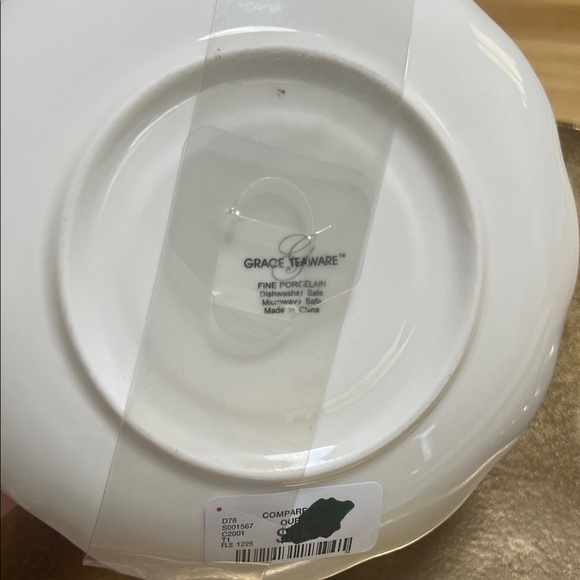 #1348**Grace Teaware Shamrock Cup and Saucer Set. St. Patrick’s Day - Picture 4 of 6